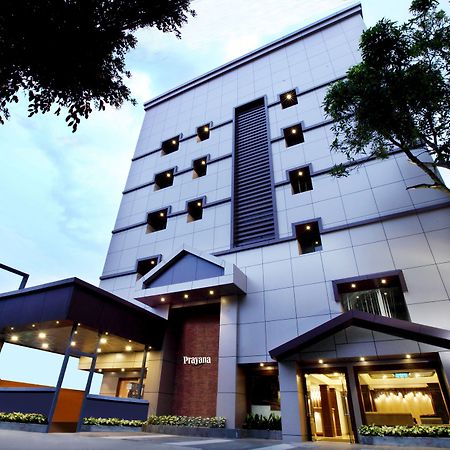 Prayana Hotels Kochi Luaran gambar