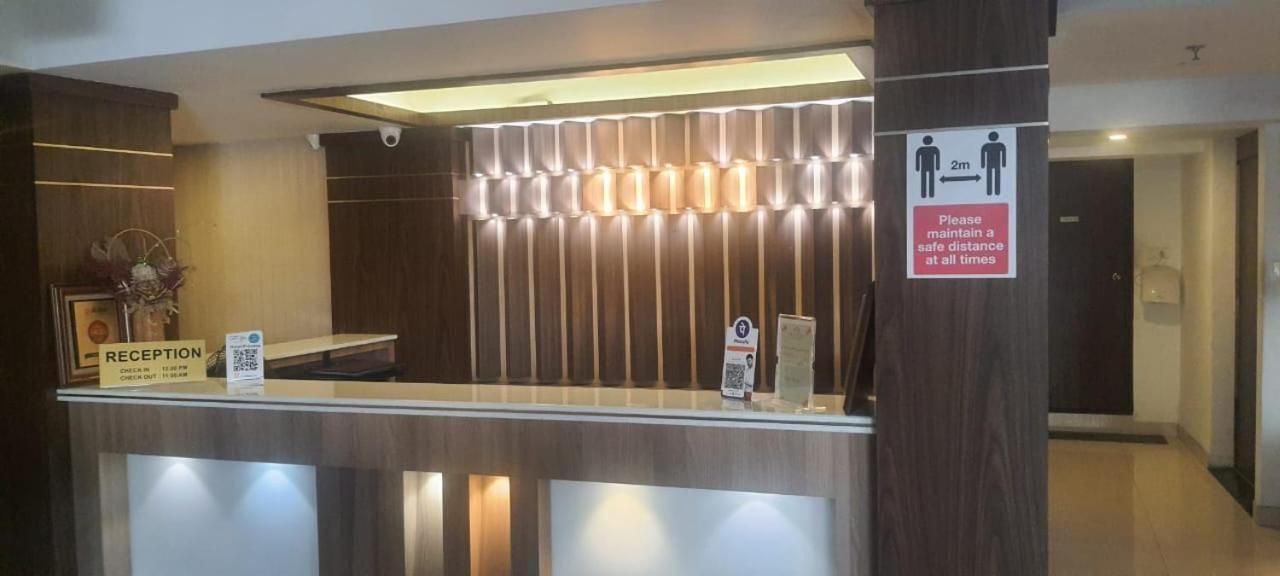Prayana Hotels Kochi Luaran gambar