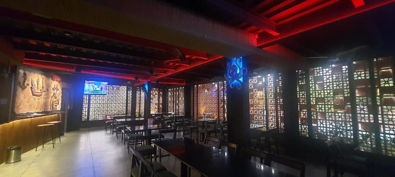 Prayana Hotels Kochi Luaran gambar