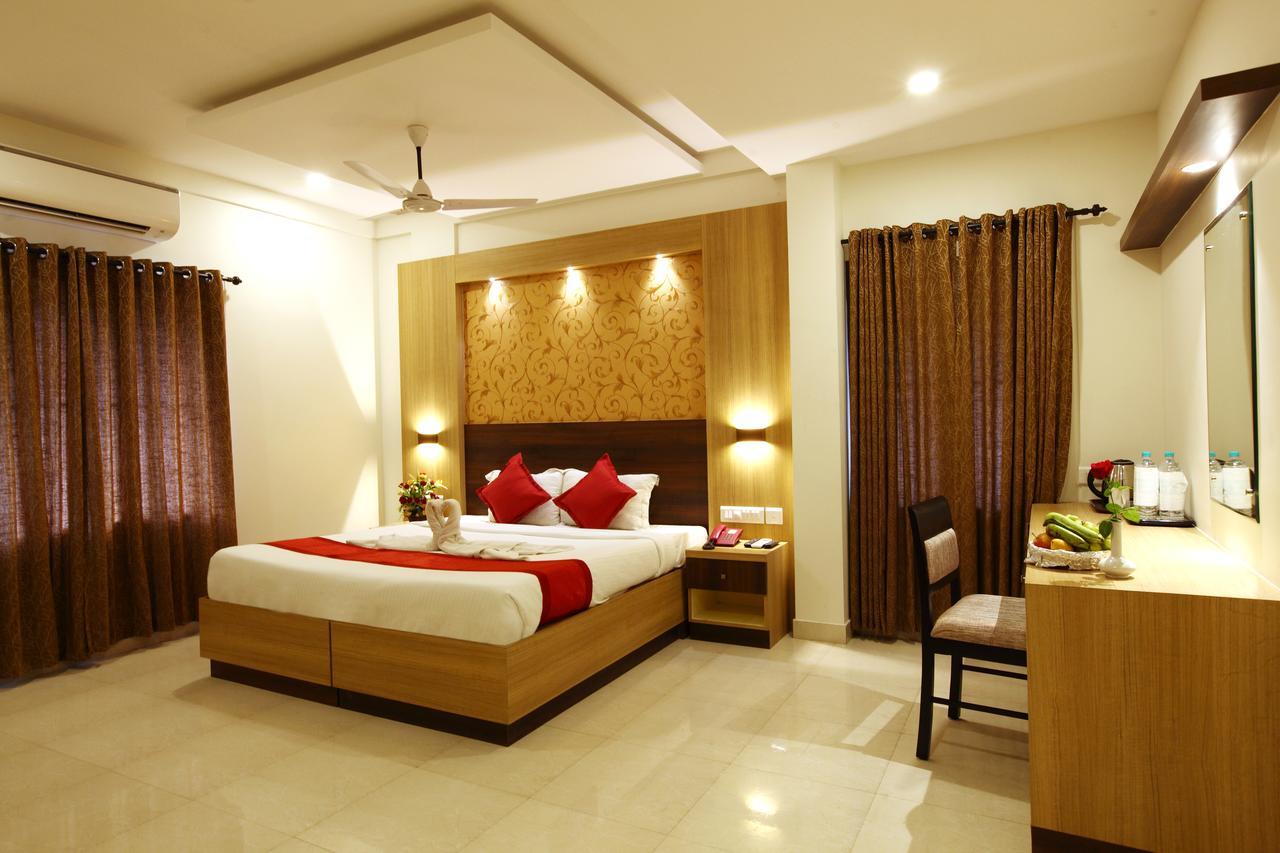 Prayana Hotels Kochi Luaran gambar
