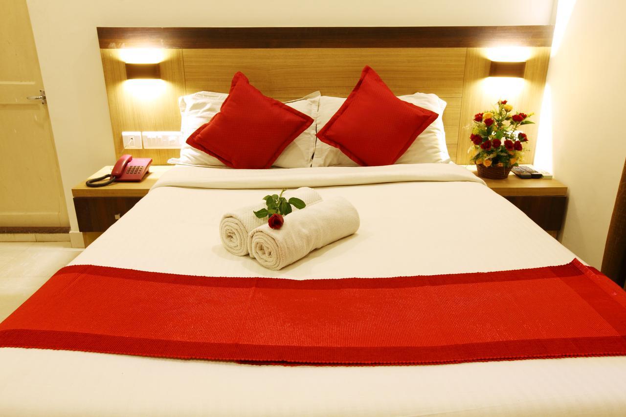 Prayana Hotels Kochi Luaran gambar