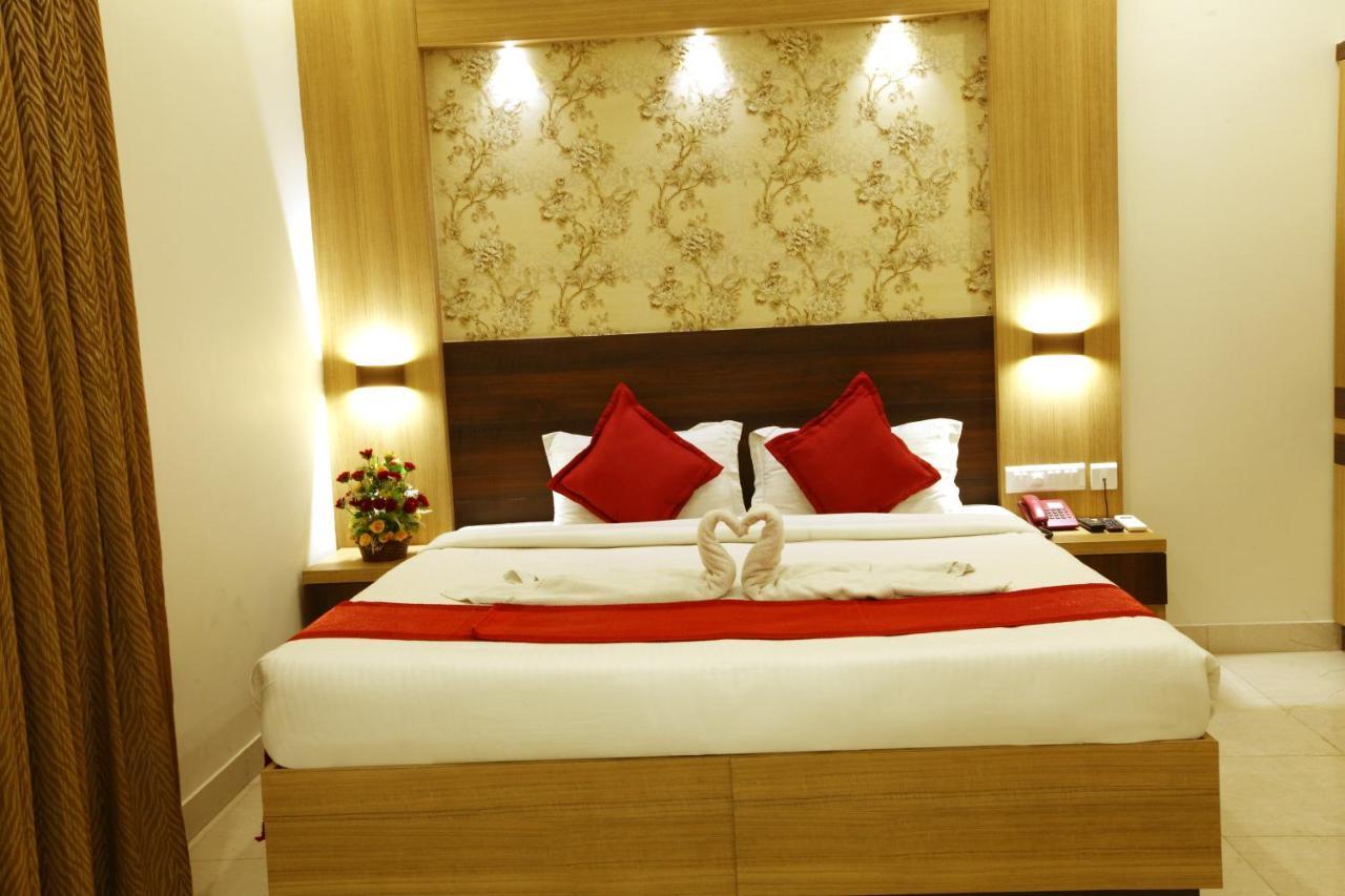 Prayana Hotels Kochi Luaran gambar