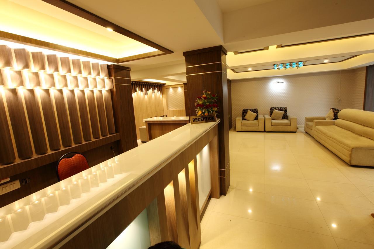 Prayana Hotels Kochi Luaran gambar